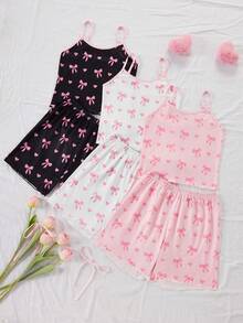 SHEIN 3套女童上衣短褲套裝，甜美粉色蝴蝶結與愛心印花、黑色配白色滾邊、純粉色與白色底色，柔軟光滑針織面料，親膚舒適貼身，修身剪裁，細肩帶，自然波浪下擺，簡約百搭風格適合居家與日常穿著，柔軟彈性針織面料，可機洗，舒適貼身（3套分開銷售） - 彩色 - 查看 3