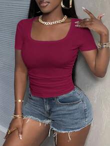 Slaydiva Camiseta de mujer de 97% algodón acanalado, minimalista, casual, básica de verano, cuello cuadrado, manga corta, ajuste regular, fruncido lateral, elástica acanalada, color rojo rosa - Rosa Fucsia - Ver 7