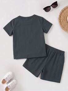 SHEIN 2pcs/Set Baby Boy Casual English Element Print Round Neck Short Sleeve T-Shirt And Printed Shorts Set, Suitable For Outings In Summer - Black - View 2