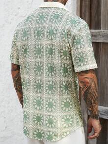 VENTUSAIL Men's Knitted Mesh Sheer Printed Contrast Color Design Casual Short Sleeve Shirt, Holiday - Green - View 2