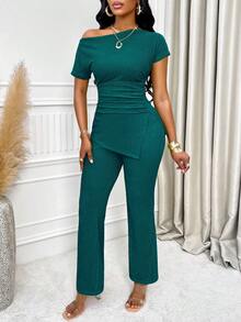 SOLERSUN Asymmetrical Neck Split Hem Ruched Top & Flare Leg Pants - Dark Green - View 5