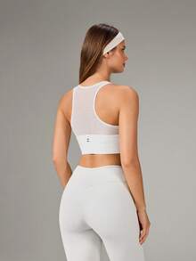 OutZeal Top de tirantes para mujer, sujetador deportivo blanco para gimnasio, entrenamiento y pilates, con almohadillas extraíbles y panel de malla en la espalda, top activo - Blanco - Ver 6