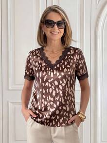 Miaspire Áo blouse nữ in toàn thân phối ren cổ V tay ngắn cho phụ nữ trung niên - Nhiều màu - Xem 6