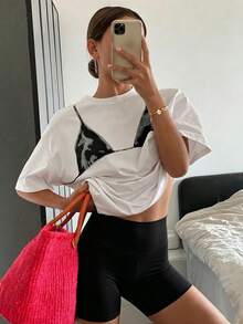 Livesso Casual Round Neck Short Sleeve Women's Loose Fit Bikini Print T-Shirt - White - View 4