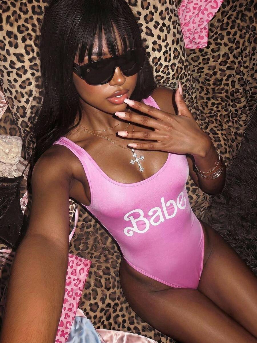 Amplova Glossy Material Sexy Low-Cut Women's Pink Bodysuit - Pink - View 1