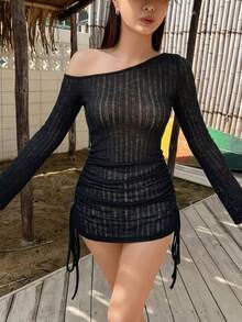 DAZY 女款夏季不對稱單肩抓皺綁帶沙灘罩衫 性感極簡半透長袖泳裝上衣 - 黑色 - 查看 2