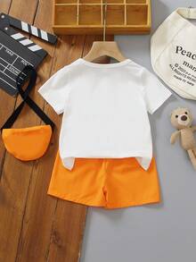SHEIN Bộ 3 món đồ bé trai mùa hè màu cam rực rỡ, phong cách thường ngày dễ thương in hình gấu, áo thun cổ tròn tay ngắn, quần short túi hộp và túi đeo chéo, quần áo bé trai phong cách đường phố Y2K - trái cam - Xem 2