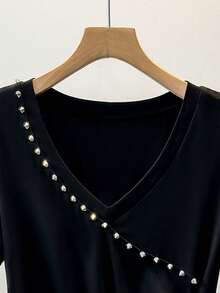 GlowEve Women's V-Neck Shell Decor Fitted Versatile Daily Outing T-Shirt - Black - View 6