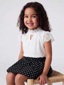 Maija Kids Maija Kids 1 chiếc áo sơ mi ngắn tay ren dệt tinh tế, thoải mái, đa năng, phong cách thanh lịch thường ngày cho bé gái trẻ, phù hợp mặc hàng ngày, đi học, du lịch, tụ tập, tiệc lễ hội, mùa xuân và mùa hè - trắng - Xem 1
