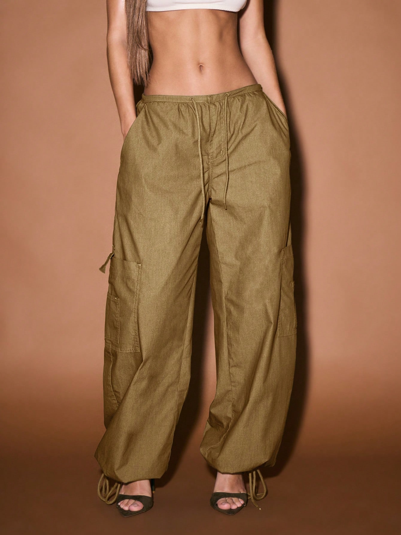 Wide-Leg Cargo Pants With Drawstring And Ankle Ties