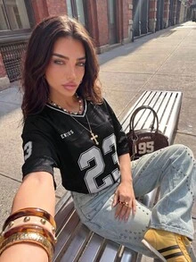 SHEIN EZwear Áo thun nữ hở vai in chữ lưới tương phản - màu đen - Xem 6