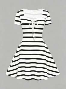 Nuevo 2026  Nuevo vestido mini de verano de ajuste ceñido con nudo delantero, de punto jacquard de crema de mantequilla sexy para mujeres - Blanco y Negro 2 - Ver 7