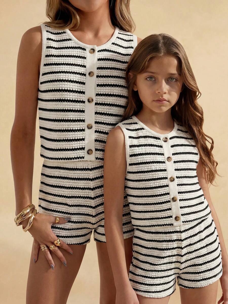 Travachic KIDS Set Atasan Tank Top Rajut Kasual Bergaris dan Celana Pendek Pinggang Elastis untuk Anak Perempuan Remaja - Hitam dan Putih - View 1