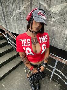 POPSWAY 女款大尺碼夏季性感字母與數字印花低領短版T恤 - 紅色 - 查看 5