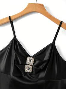 GlowEve CURVE Plus Size Women's Solid Color Metal Decor Casual Versatile Daily Wear T-Shirt - Black - View 6