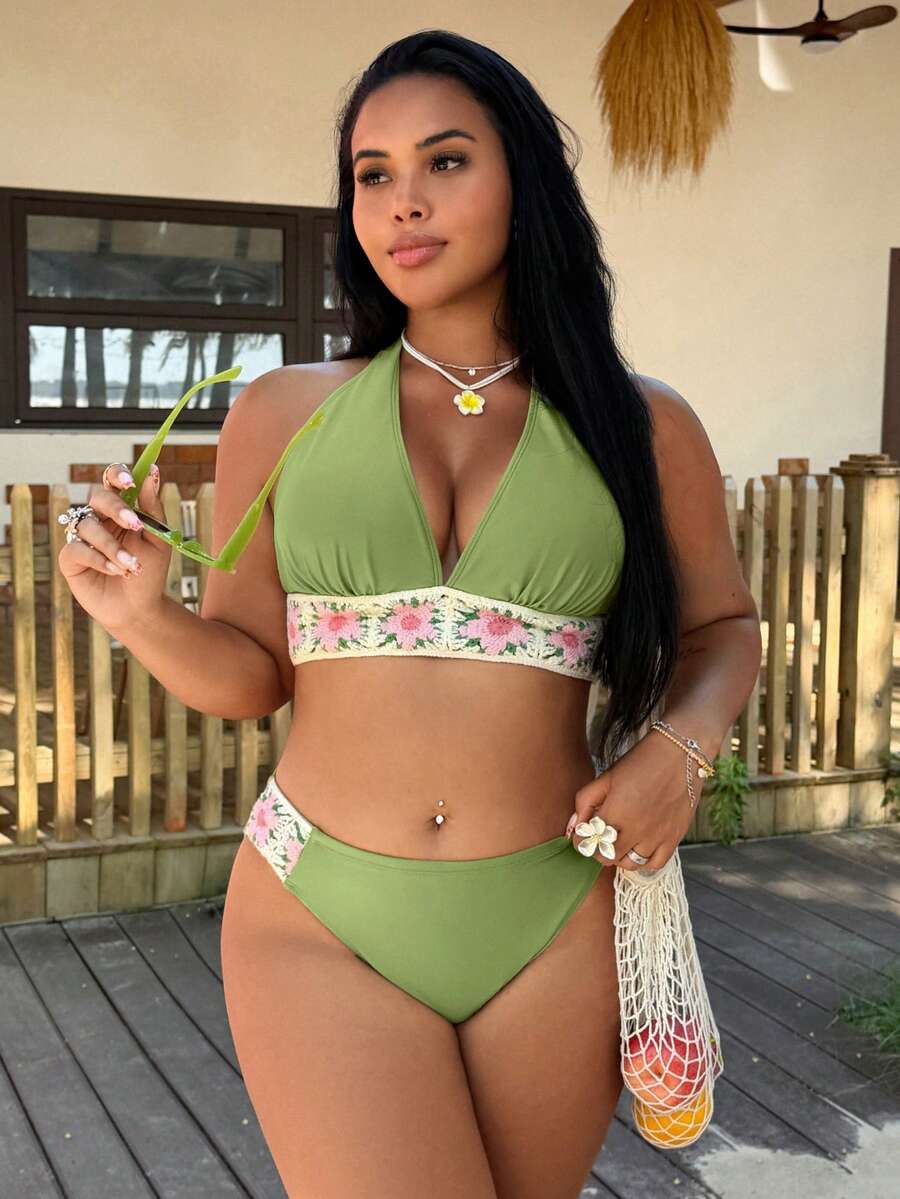 Swim Vcay 女款大尺碼純色 2 件組掛脖式胸下綁帶三角比基尼泳衣，適合度假與海灘