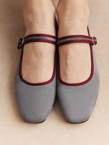 Rosivie Sepatu Flat Wanita Gaya Retro Elegan untuk Berpergian, Kasual, dengan Trim Kontras dan Gesper yang Dapat Diatur - Grey - View 5