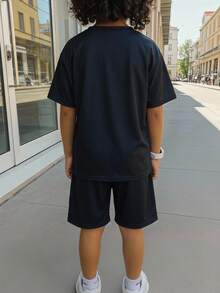 SHEIN 2件組青少年男孩休閒視覺螢光動物圖案短袖圓領套裝，適合夏季男孩2件組青少年男孩短套裝男孩夏季套裝男孩圖案T恤與短褲套裝男孩套裝適合春季/夏季，日常穿著、運動、外出、學校、派對、節日、拍照 - 黑色 - 查看 3
