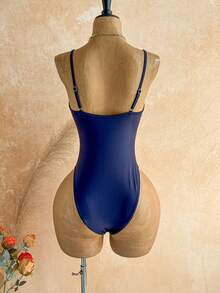 Soleia Bikini de dos piezas con top de tirantes finos de unicolor y shorts a rayas - Azul Marino - Ver 9