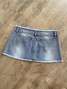 Elamini Frayed Waistband Ultra Low-Rise Denim Mini Skirt - Light Wash - View 4