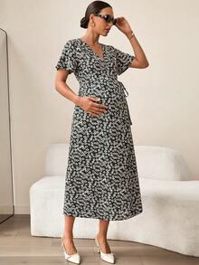 MaterniWear Maternity Summer Casual Ditsy Floral Dress - Black - View 6