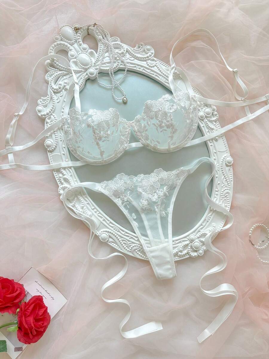 SHEIN Set Lingerie Wanita Warna Biru Langit dengan Bordir dan Tali Pengikat, 2 Potong - Putih - View 1