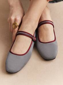 Rosivie Sepatu Flat Wanita Gaya Retro Elegan untuk Berpergian, Kasual, dengan Trim Kontras dan Gesper yang Dapat Diatur - Grey - View 10