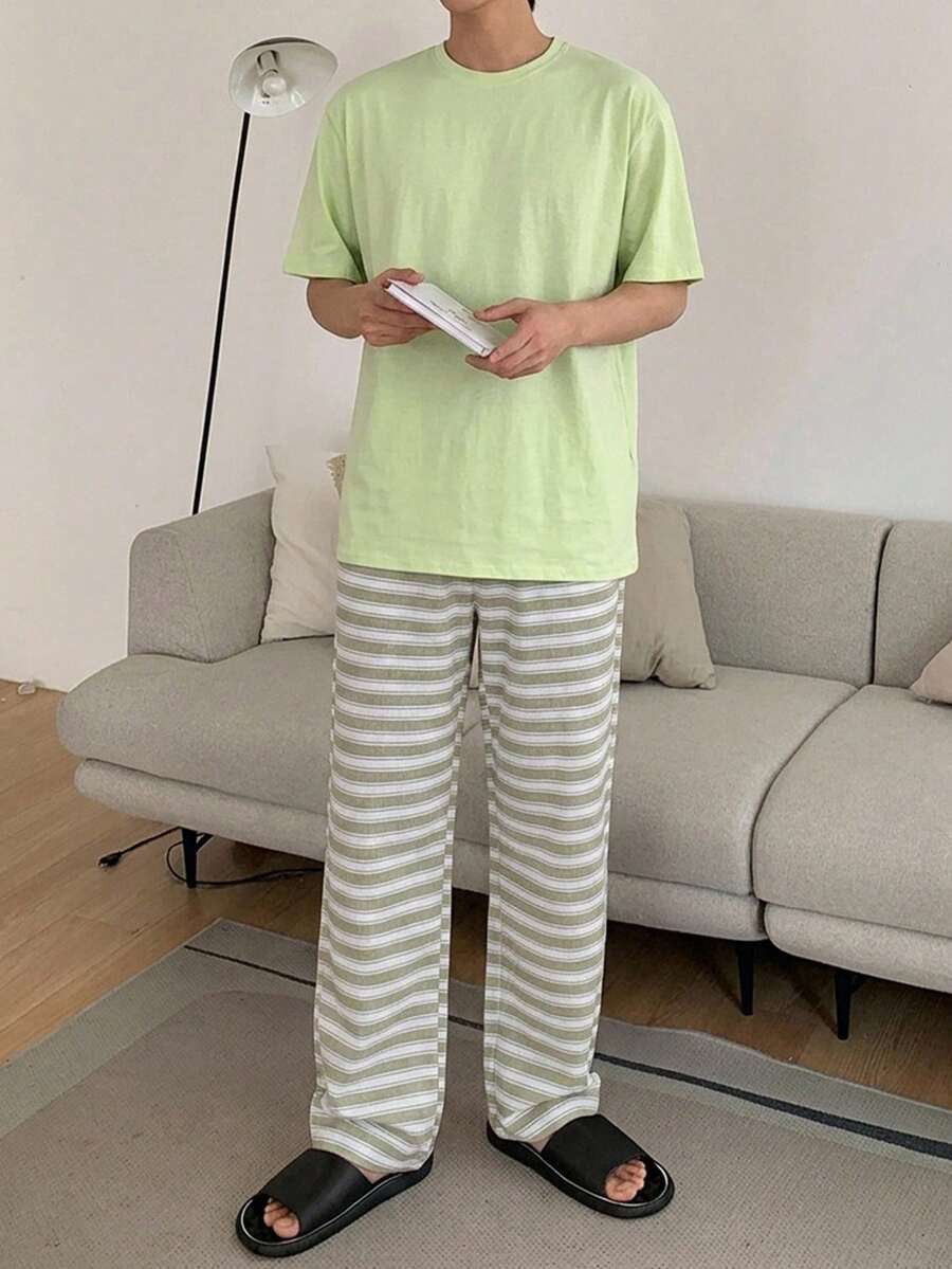 DAZY 男士春夏純色短袖T恤搭配對比條紋印花長褲居家休閒睡衣套裝 - 彩色 - 查看 1
