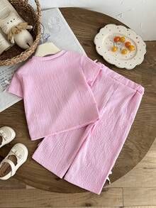 SHEIN 2 piezas/Conjunto casual de verano para niña bebé: Top casual de manga corta con estampado floral y patchwork con lazo de cinta y pantalones largos. Ropa cómoda adecuada para actividades al aire libre - Rosa - Ver 2
