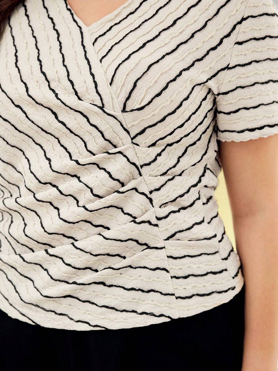 MOTF PREMIUM PLUS TEXTURED JACQUARD KNIT HIGH-STRETCH STRIPED RELAXED FRONT ASYMMETRIC DESIGN SHORT SLEEVE TOP - Multicolor - View 2
