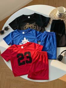 SHEIN 3件/組兒童夏季服飾 幼男舒適休閒風圓領短袖T恤 條紋T恤上衣 織標裝飾短褲 2件/組 超高CP值多件套裝 適合戶外玩耍、街頭風、派對、居家休閒 - 彩色 - 查看 4