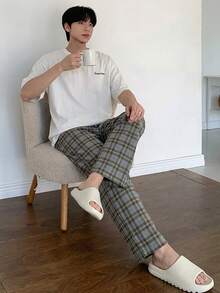 DAZY Summer Letter Print White T-Shirt And Plaid Pants Men's Loungewear Set - Multicolor - View 4
