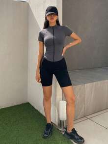 DAZY 女款純色拉鍊門襟插肩袖短袖休閒T恤 夏季 - 灰色 - 查看 4