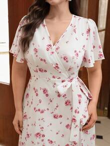 SHEIN Clasi Summer V-Neck Floral Wrap Dress With Pink Roses On White Background, Plus Size - Multicolor - View 5