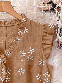 EMERY ROSE Plus Size V-Neck Sleeveless Frill Trim Faux Embroidery Blouse - Khaki - View 4
