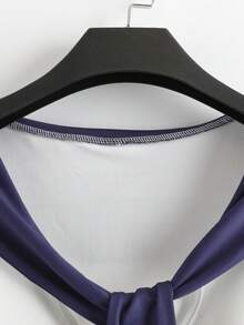 GlowEve CURVE 大尺碼女款學院風 2-In-1 兩件套水手領刺繡圖案上衣與裙子，適合運動穿著 - 藏蓝色 - 查看 7