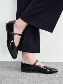CUCCOO BIZCHIC 時尚舒適百搭休閒平底鞋，適合走路、旅行與度假，聖誕節情人節春季鞋款 - 黑色. - 查看 4