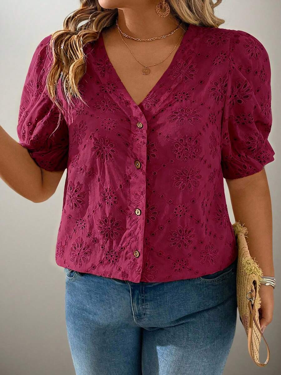 Flouryn 女款大尺碼刺繡布料V領花瓣袖前開扣襯衫 - 紅色 - 查看 1