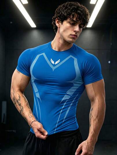 GymBeat Áo thun thể thao nam mùa hè cổ tròn tay raglan ngắn, dáng ôm, in họa tiết cánh