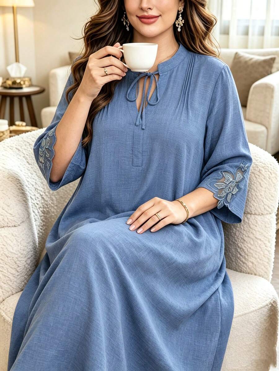 Al Najma 大码女式优雅浪漫花卉拼接宽松长连衣裙,七分袖 - 藍色 - 查看 1