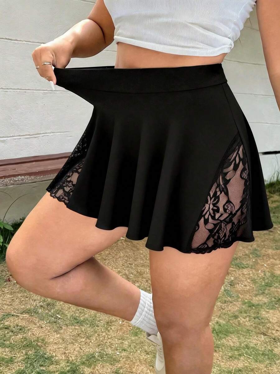 EMERY ROSE Plus Size Summer Casual Solid Color Lace Patchwork Skort - Black - View 1