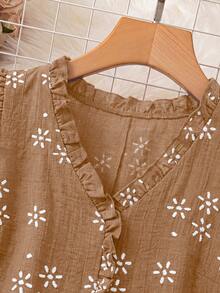 EMERY ROSE Plus Size V-Neck Sleeveless Frill Trim Faux Embroidery Blouse - Khaki - View 7