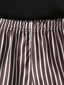 SHEIN 2件組嬰兒女童夏季時尚簡約街頭風白色短袖T恤配黑色胸前刺繡裝飾與杏色條紋長褲套裝，適合日常上學穿著 - 棕色 - 查看 3
