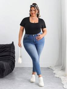 SHEIN CURVE+ 2件組大尺碼黑白短袖緊身上衣 - 彩色 - 查看 7