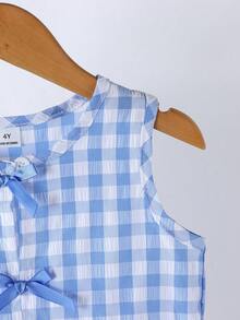 SHEIN Vintaside Kids 少女夏季新款清新田園風精緻綠白格紋兩件套，同色蝴蝶結裝飾無袖背心上衣 + 同花色寬腿長褲，甜美可愛日常穿搭，夏季風格 - 淺藍色 - 查看 6