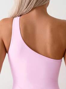 Swim Basics Traje de baño de una pieza para mujer de unicolor con un solo hombro, retorcido y con recortes - Rosa - Ver 5