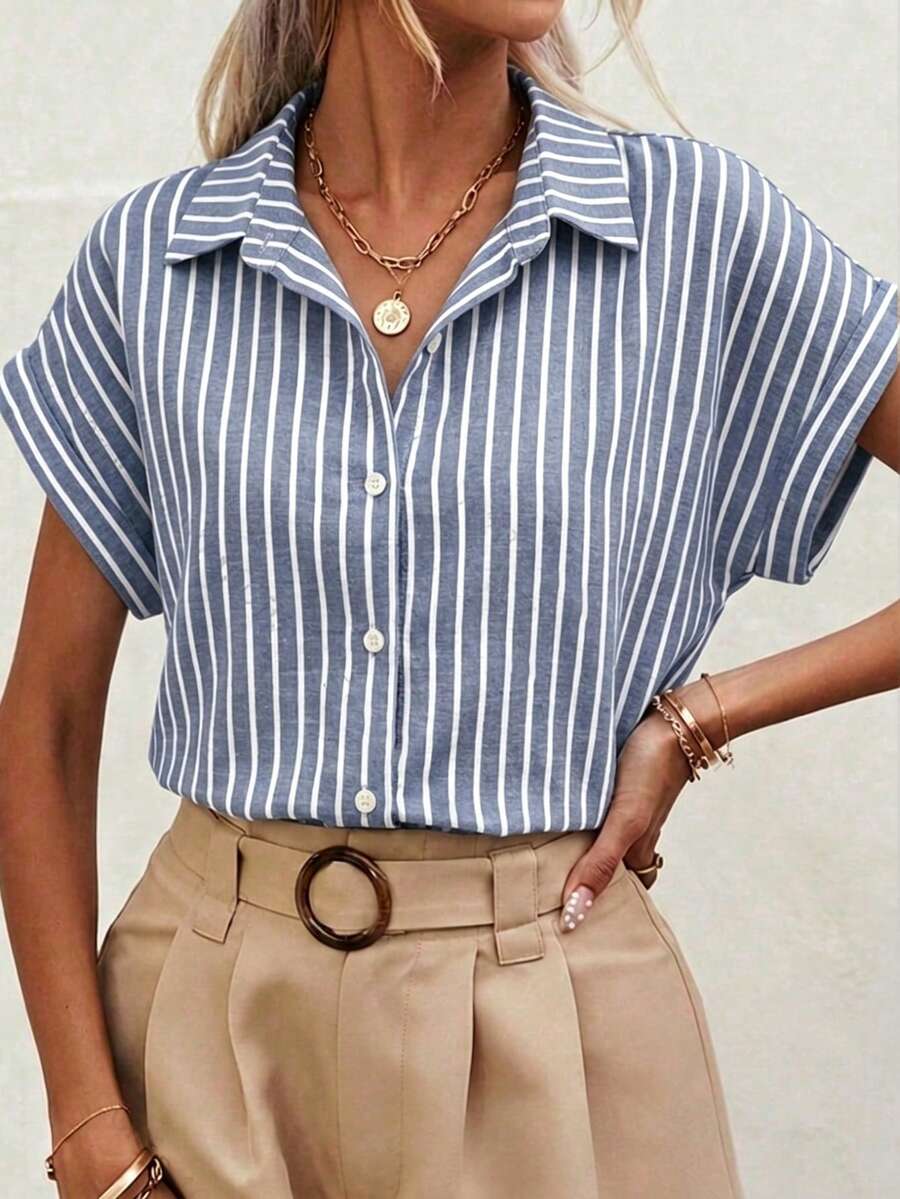 SHEIN Frenchy Kemeja Kasual Wanita Bergaris Minimalis Kancing Tunggal - Biru - View 1