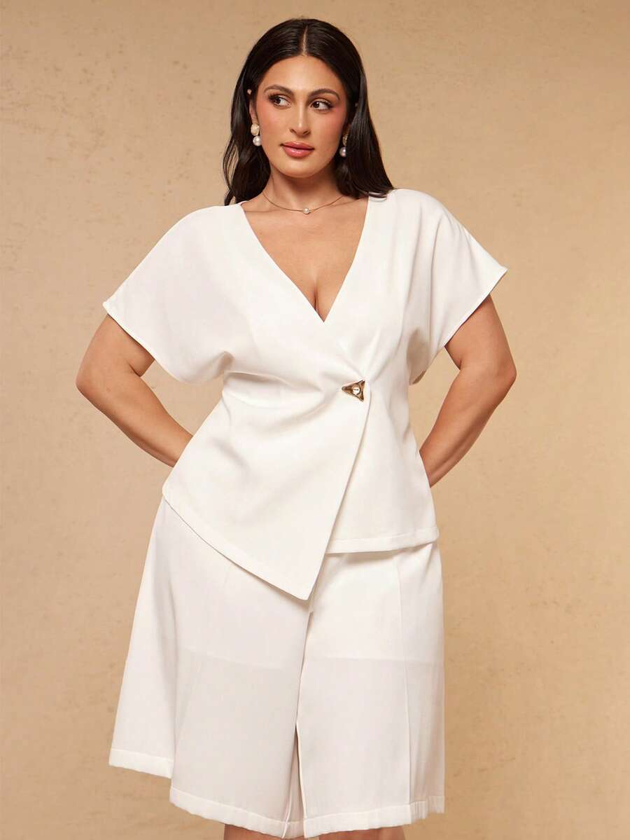 SHEIN BAE CURVE Plus Size Women's White Batwing Short Sleeve Blazer And Shorts 2 Pieces Set Office Party Summer Casual Elegant