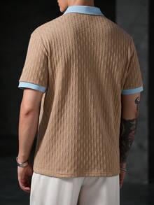 Manfinity CasualCool 男士休閒紋理拉鍊半開襟短袖對比色 Polo 衫 - 卡其色 - 查看 2