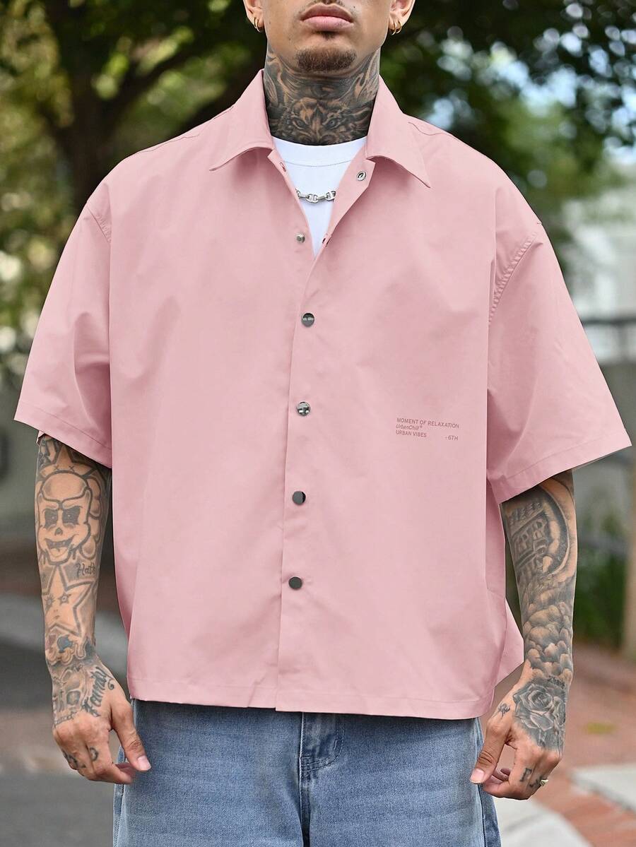 Devon Thys 男士休闲宽松英伦图案短袖 Polo 衫，年轻时尚风格，校园风 - 粉色 - 查看 1